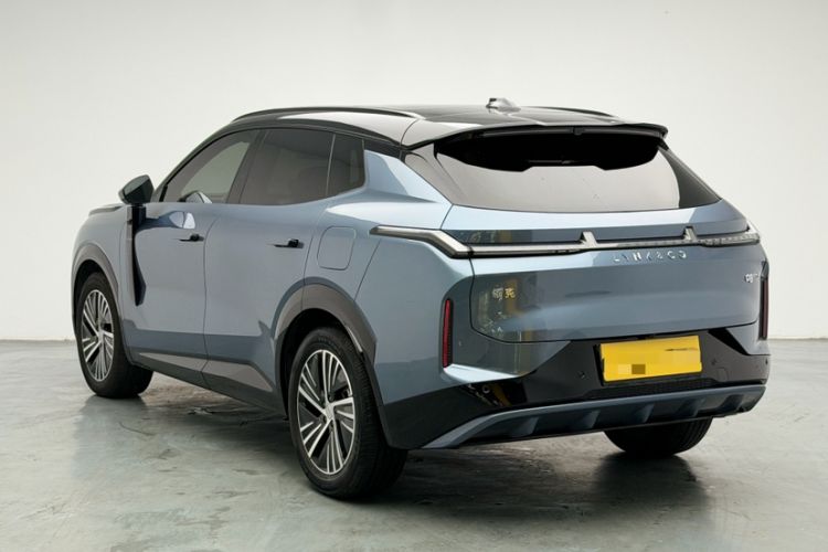 Used Lynk & Co 08 EM-P 2025 245km Ultra-Long Range Halo Exterior 3
