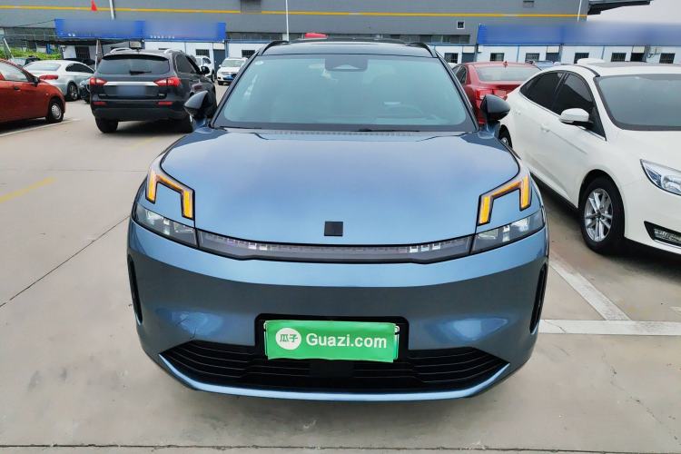 Used Lynk & Co 08 EM-P 2025 220 km All-Wheel-Drive Performance Halo Front