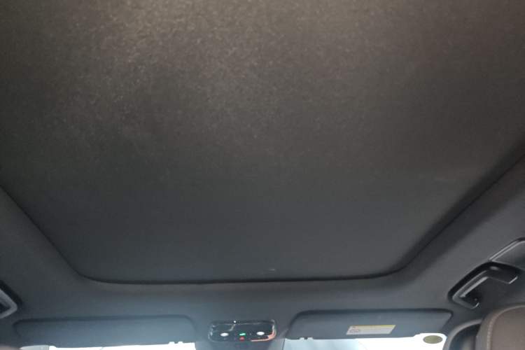 Used Lynk & Co 08 EM-P 2025 220 km All-Wheel-Drive Performance Halo Headliner
