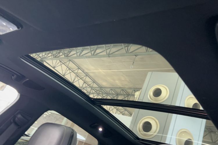 Used Lynk & Co 08 EM-P 2025 220 km All-Wheel-Drive Performance Halo Headliner