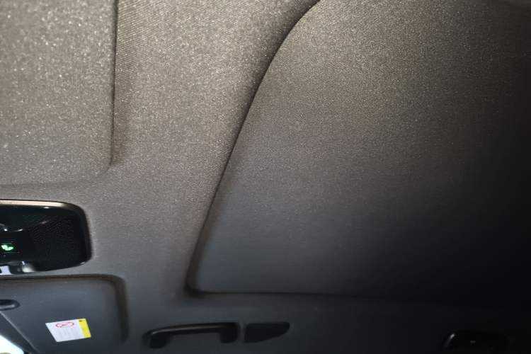 Used Lynk & Co 08 EM-P 2025 220 km All-Wheel-Drive Performance Halo Headliner