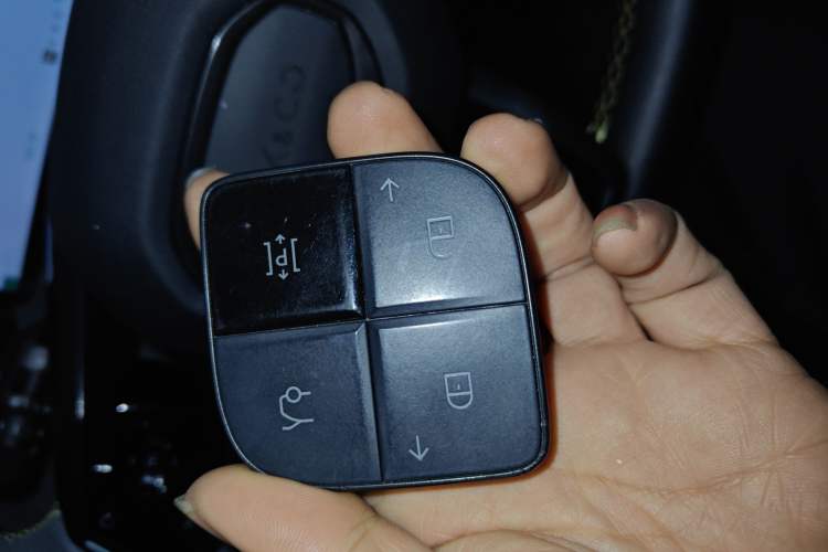 Used Lynk & Co 08 EM-P 2025 245km Ultra-Long Range Halo Interior 1