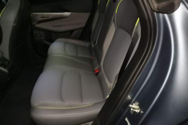 Used Lynk & Co 08 EM-P 2025 245km Ultra-Long Range Halo Left Rear Seat