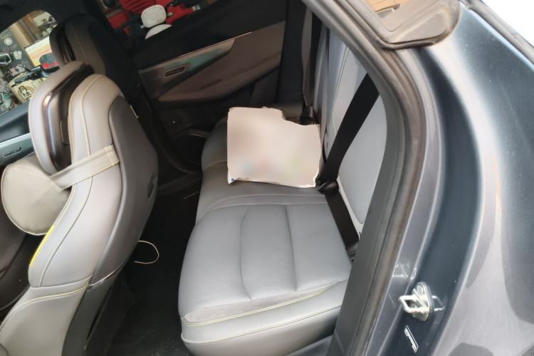 Used Lynk & Co 08 EM-P 2025 120km Long-Range Halo Left Rear Seat