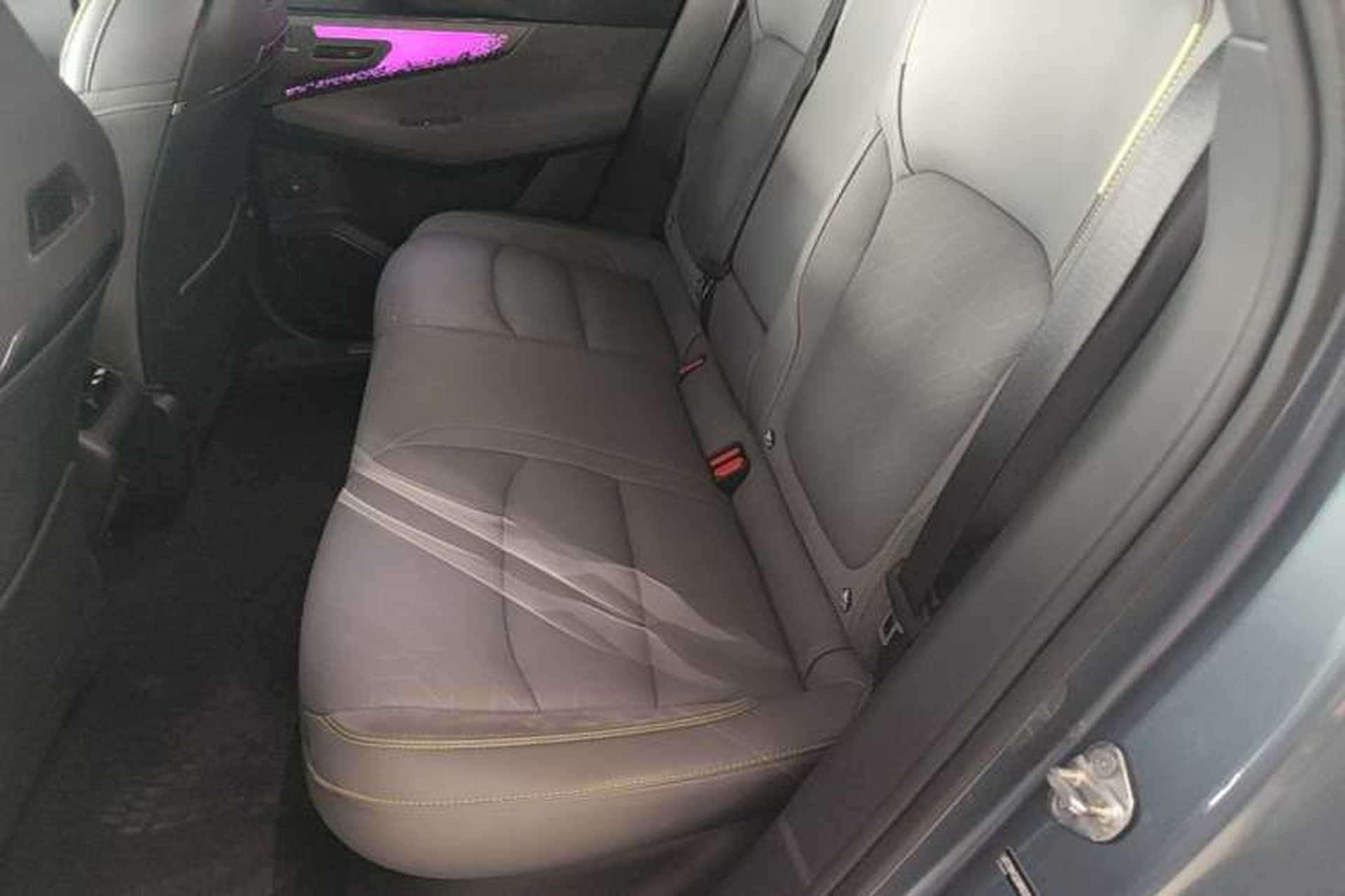 Used Lynk & Co 08 EM-P 2025 220 km All-Wheel-Drive Performance Halo Left Rear Seat