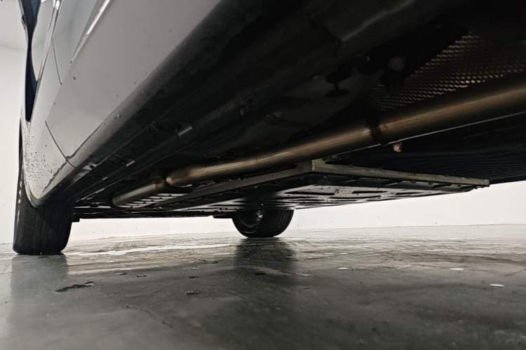 Used Lynk & Co 08 EM-P 2025 245km Ultra-Long Range Halo Left Side Sill