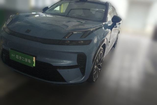 Used Lynk & Co 08 EM-P 2025 220 km All-Wheel-Drive Performance Halo