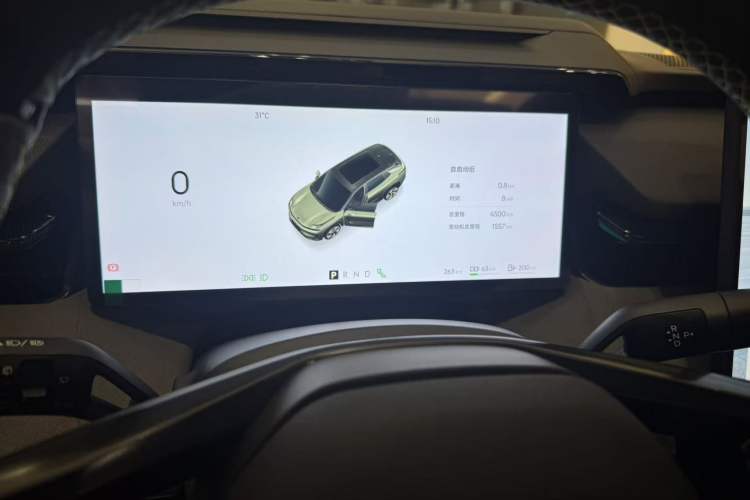 Used Lynk & Co 08 EM-P 2025 220 km All-Wheel-Drive Performance Halo Odometer Close Up