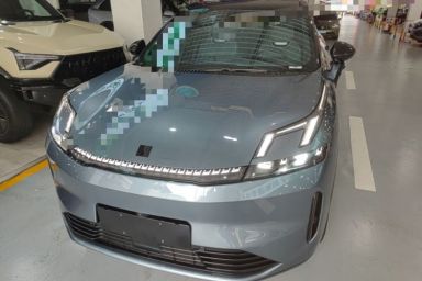 Used Lynk & Co 08 EM-P 2025 220 km All-Wheel-Drive Performance Halo