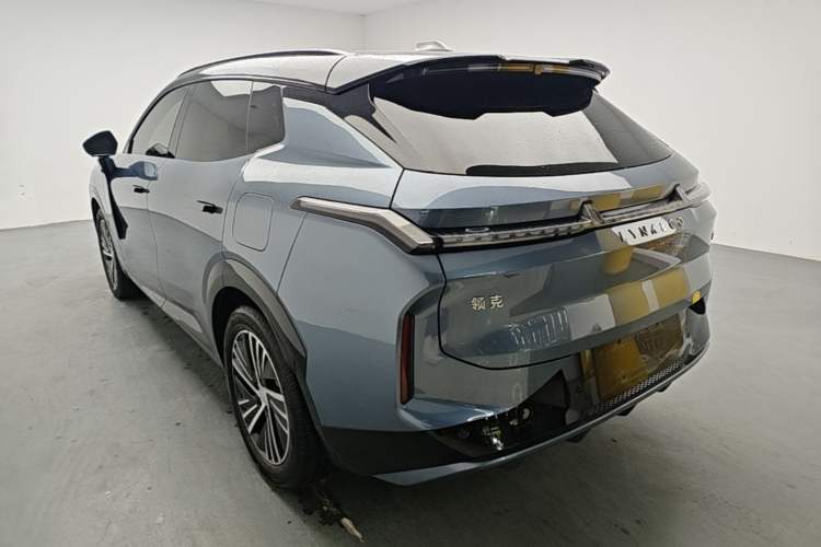 Used Lynk & Co 08 EM-P 2025 245km Ultra-Long Range Halo Rear Left 45 Deg