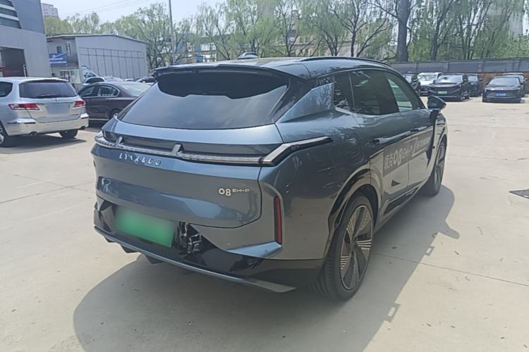 Used Lynk & Co 08 EM-P 2025 220 km All-Wheel-Drive Performance Halo Rear Right 45 Deg