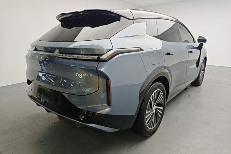 Used Lynk & Co 08 EM-P 2025 245km Ultra-Long Range Halo Rear Right 45 Deg