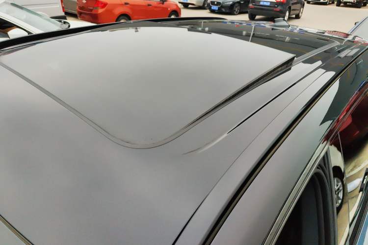 Used Lynk & Co 08 EM-P 2025 220 km All-Wheel-Drive Performance Halo Roof