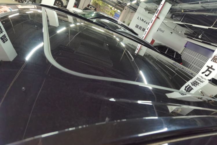 Used Lynk & Co 08 EM-P 2025 220 km All-Wheel-Drive Performance Halo Roof