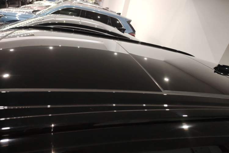 Used Lynk & Co 08 EM-P 2025 220 km All-Wheel-Drive Performance Halo Roof