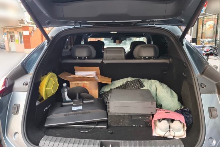 Used Lynk & Co 08 EM-P 2025 120km Long-Range Halo Trunk