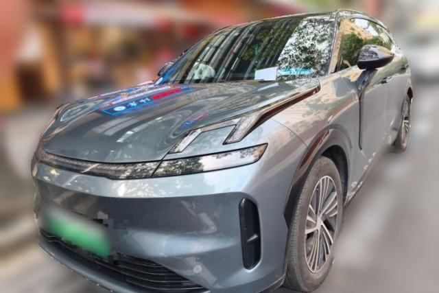 Used Lynk & Co 08 EM-P 2025 120km Long-Range Halo