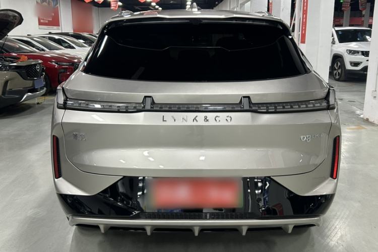 Used Lynk & Co 08 EM-P 2025 120km Long-Range Pro Exterior 3