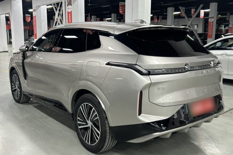 Used Lynk & Co 08 EM-P 2025 120km Long-Range Pro Exterior 6
