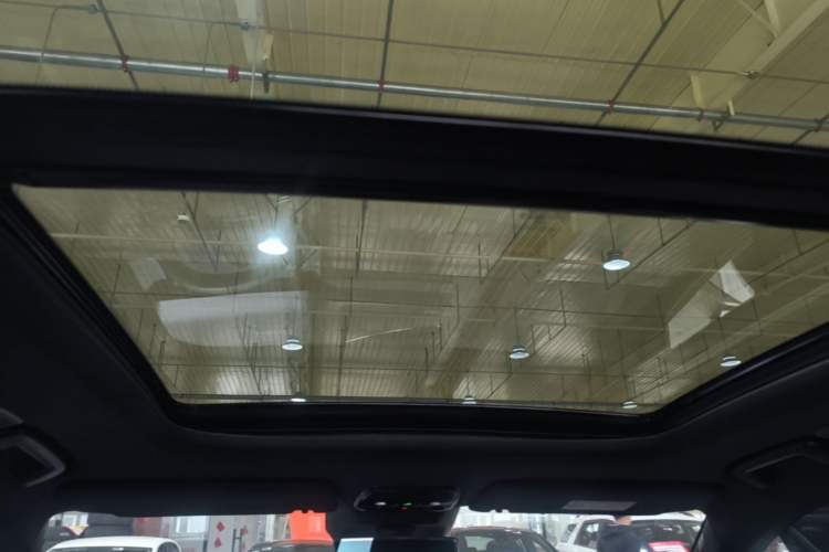 Used Lynk & Co 08 EM-P 2025 120km Long-Range Pro Headliner