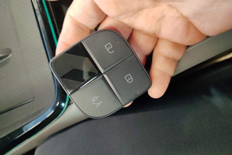 Used Lynk & Co 08 EM-P 2025 245km Ultra-Long Range Halo Interior 1