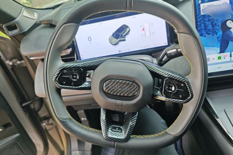 Used Lynk & Co 08 EM-P 2025 120km Long-Range Halo Steering Wheel