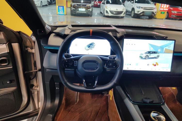 Used Lynk & Co 08 EM-P 2025 245km Ultra-Long Range Halo Steering Wheel