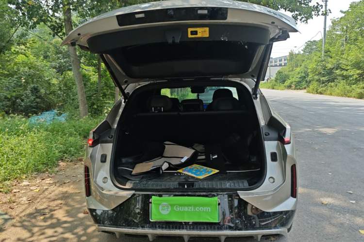 Used Lynk & Co 08 EM-P 2025 120km Long-Range Halo Trunk