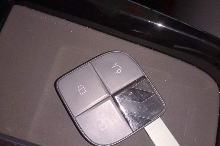 Used Lynk & Co 08 EM-P 2025 120km Long-Range Pro Vehicle Key