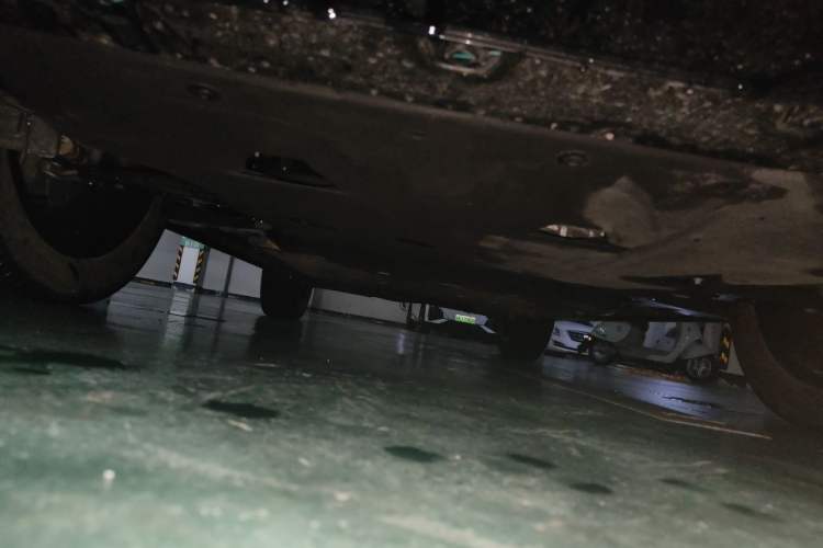 Used Lynk & Co 08 EM-P 2025 120km Long-Range Pro Chassis Front