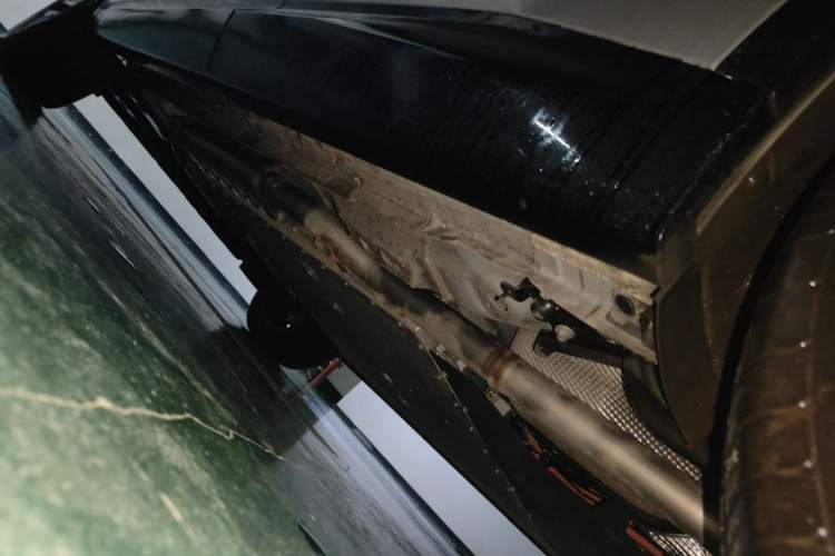 Used Lynk & Co 08 EM-P 2025 120km Long-Range Pro Chassis Rear Left