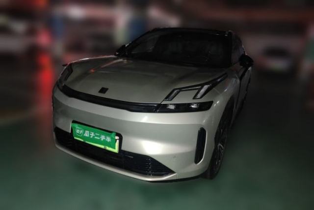 Used Lynk & Co 08 EM-P 2025 120km Long-Range Pro