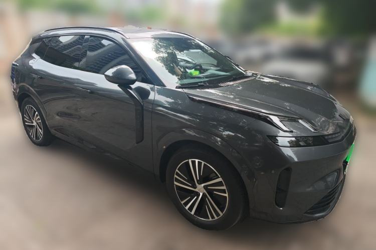 Used Lynk & Co 08 EM-P 2025 120km Long-Range Halo Front Right 45 Deg