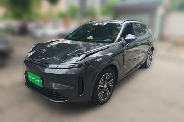Used Lynk & Co 08 EM-P 2025 120km Long-Range Halo
