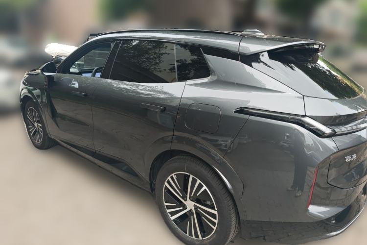 Used Lynk & Co 08 EM-P 2025 120km Long-Range Halo Rear Left 45 Deg