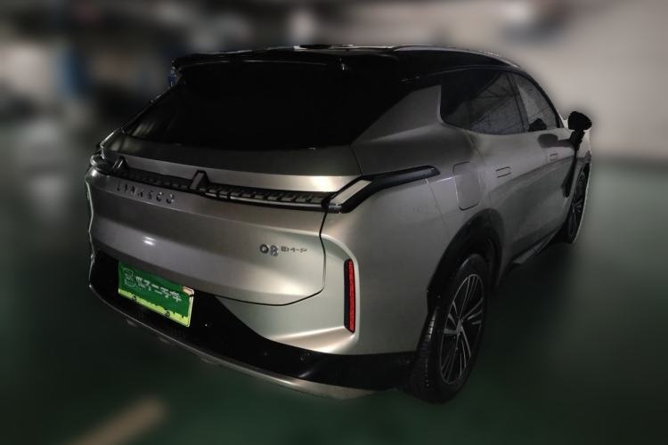 Used Lynk & Co 08 EM-P 2025 120km Long-Range Pro Rear Right 45 Deg