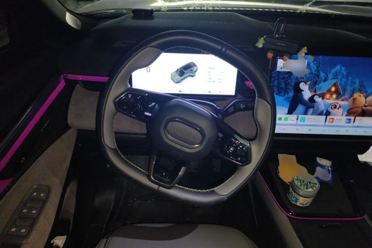 Used Lynk & Co 08 EM-P 2025 120km Long-Range Pro Steering Wheel