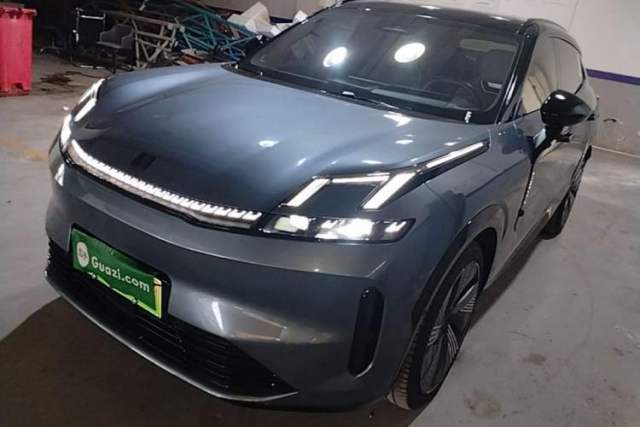 Used Lynk & Co 08 EM-P 2025 220 km All-Wheel-Drive Performance Halo