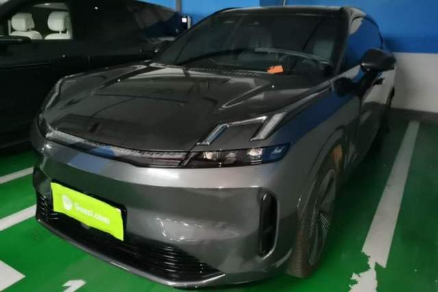Used Lynk & Co 08 EM-P 2025 120km Long-Range Halo