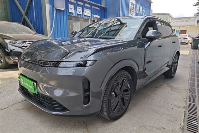 Used Lynk & Co 08 EM-P 2025 120km Long-Range Pro