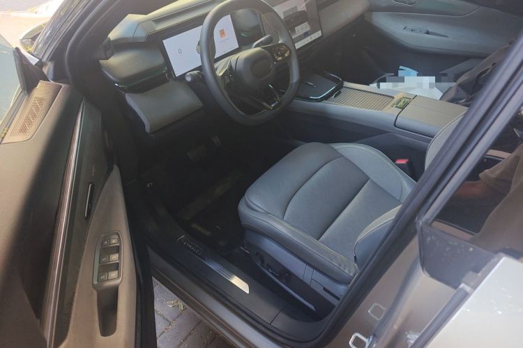 Used Lynk & Co 08 EM-P 2025 120km Long-Range Plus Driver Seat