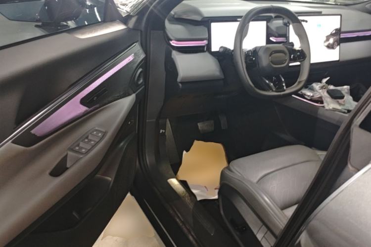 Used Lynk & Co 08 EM-P 2025 120km Long-Range Plus Driver Seat