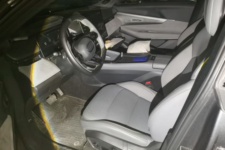 Used Lynk & Co 08 EM-P 2025 120km Long-Range Halo Driver Seat