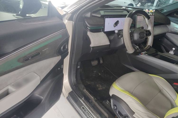 Used Lynk & Co 08 EM-P 2025 245km Ultra-Long Range Halo Driver Seat