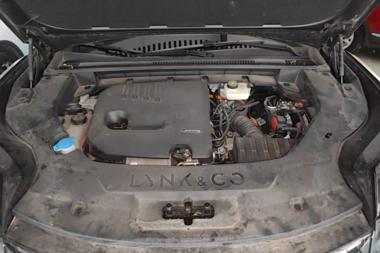 Used Lynk & Co 08 EM-P 2025 120km Long-Range Halo Engine Bay