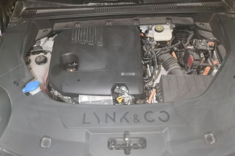Used Lynk & Co 08 EM-P 2025 120km Long-Range Halo Engine Bay