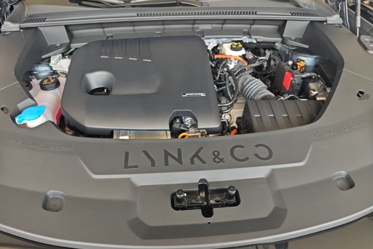 Used Lynk & Co 08 EM-P 2025 245km Ultra-Long Range Halo Engine Bay