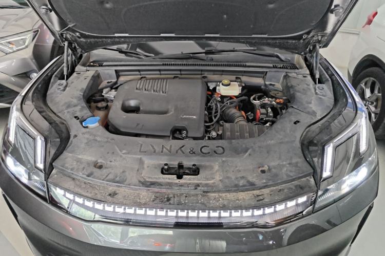 Used Lynk & Co 08 EM-P 2025 120km Long-Range Halo Engine Bay