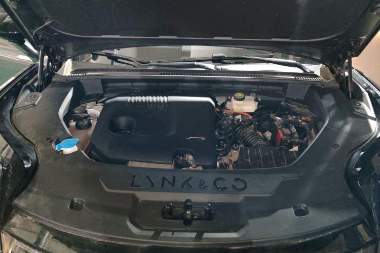 Used Lynk & Co 08 EM-P 2025 120km Long-Range Halo Engine Bay