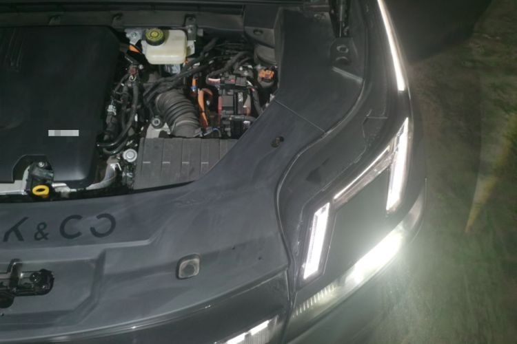 Used Lynk & Co 08 EM-P 2025 120km Long-Range Halo Engine Bay Left